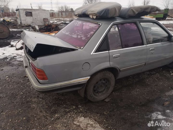 Запчасти на opel rekord