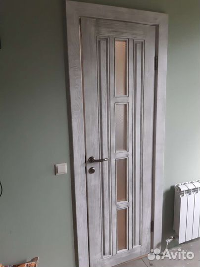 Продаю двери межкомнатные