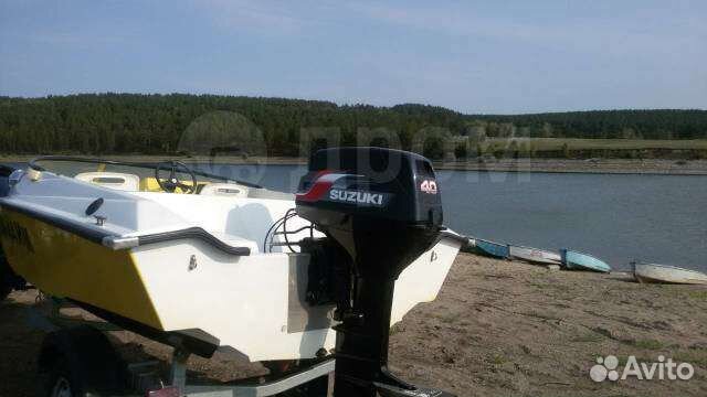 Катер с мотором и телегой Радуга