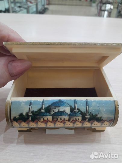 Шкатулка для украшений