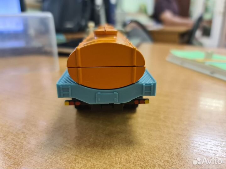 Модель СССР 1:43. Камаз