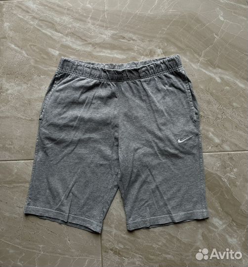 Шорты Nike