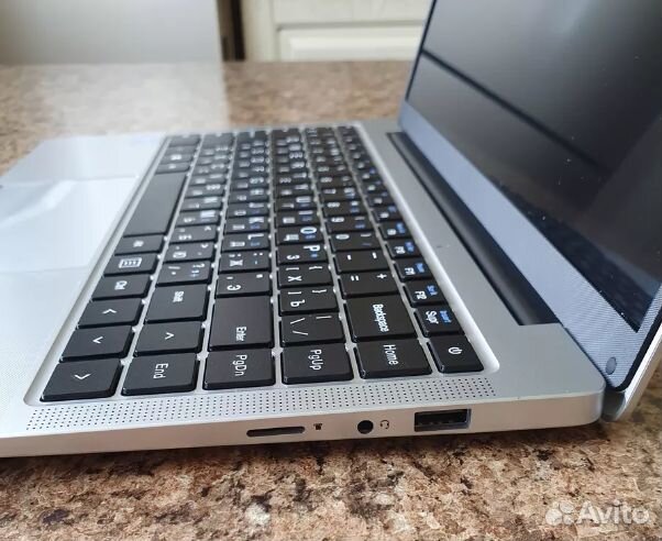 Ноутбук новый Frbby v10