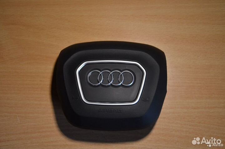 Крышка подушки безопасности Ауди ку7