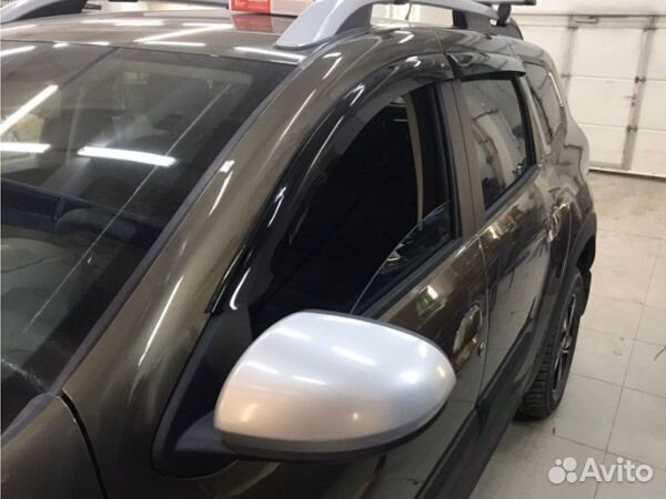 Дефлекторы боковых окон Renault Duster 2017-202