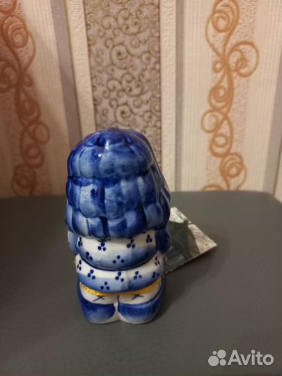 Гжель, фарфоровая фигурка