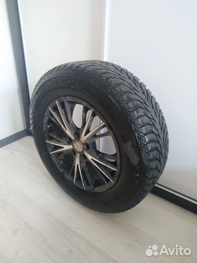 Yokohama IceGuard Stud IG65 235/65 R17 108T