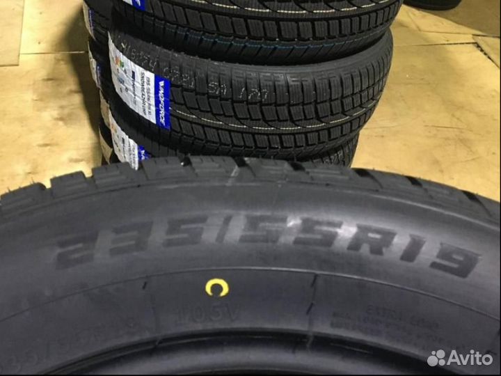 Windforce Snowblazer UHP 235/55 R19 105V