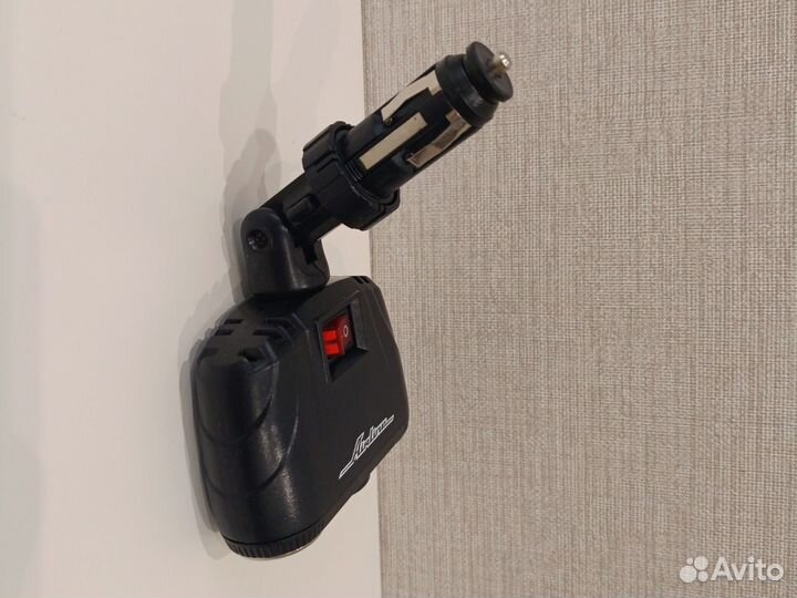 Автомобильная зарядка