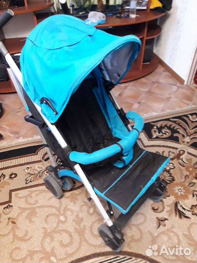 Продам коляску в отличном состоянии. Легко складыв