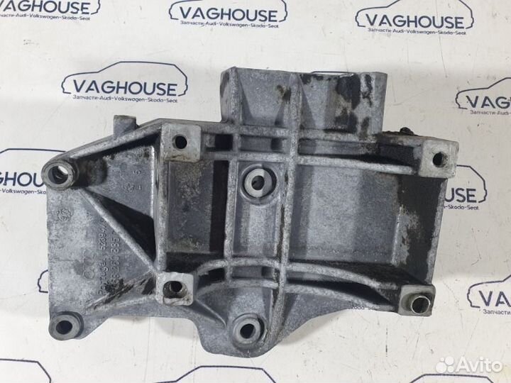 Кронштейн кондиционера Volkswagen Passat B5 3B2