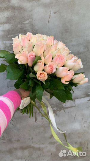 Букет Розы розовые Аква 41 шт Цветы