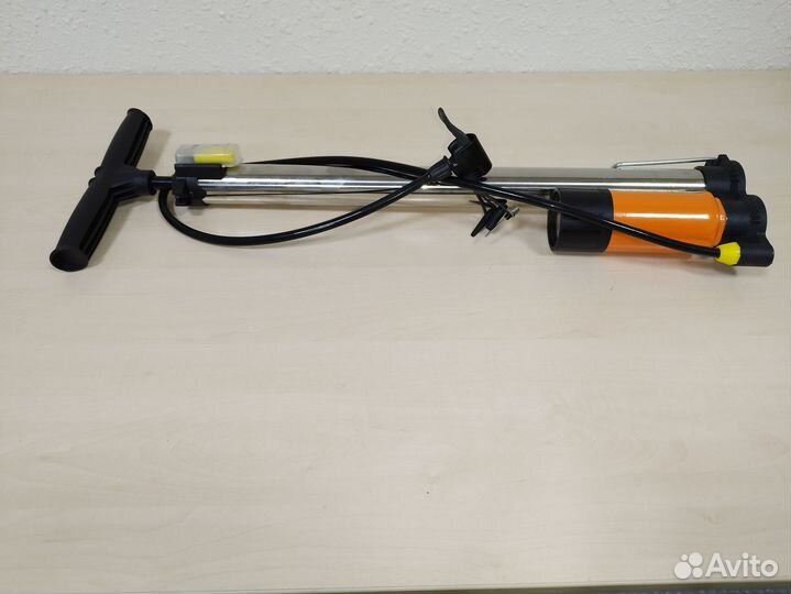 Насос велосипедный ручной с манометром. Новый