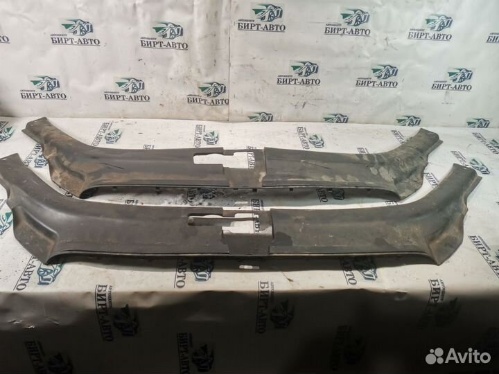 Накладка замка капота Audi Q7 4L (2005—2009)