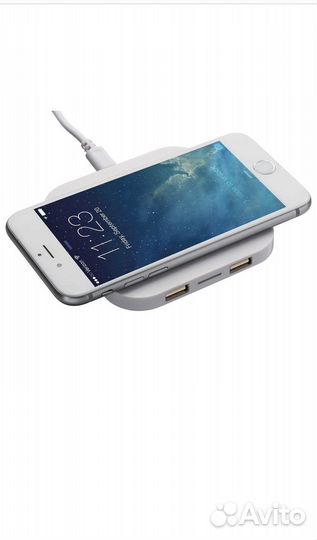 Беспроводная зарядная станция reflects