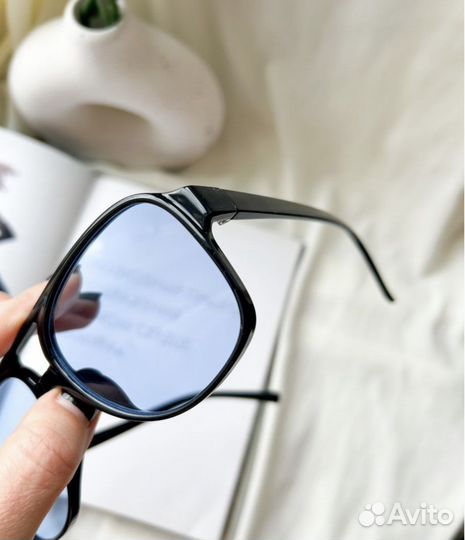 Солнцезащитные очки имиджевые