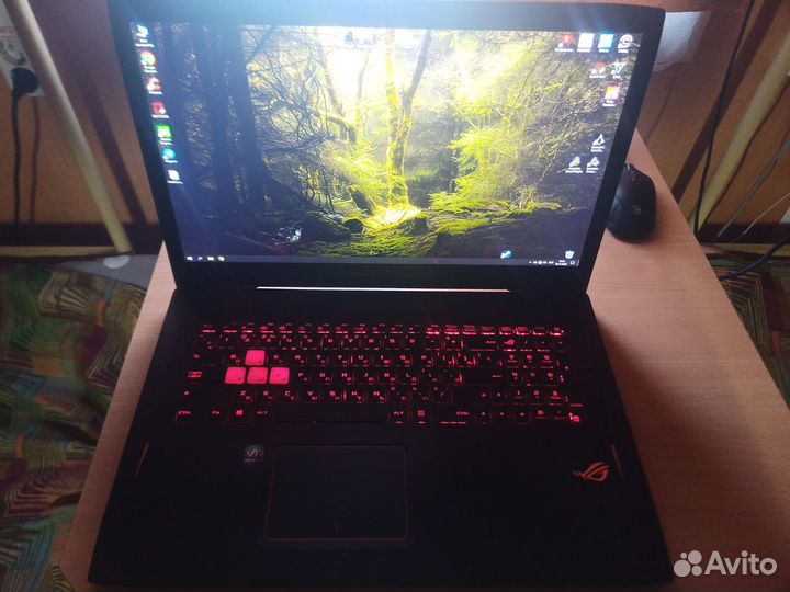 Игровой ноутбук Asus Rog Strix