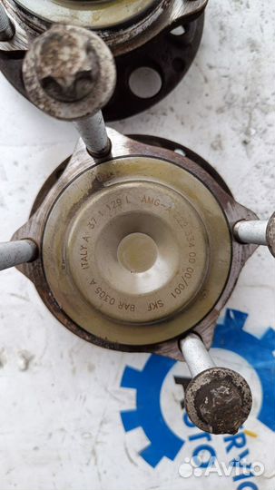 Mercedes W222 6.3 13- Ступица передняя левая 0448