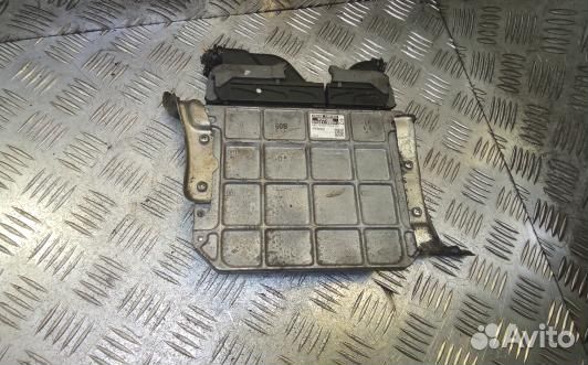 Блок управления двс toyota auris E150 (9LV17PC01)