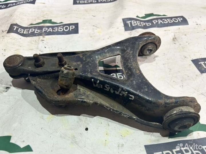 Рычаг подвески нижний передний правый Renault