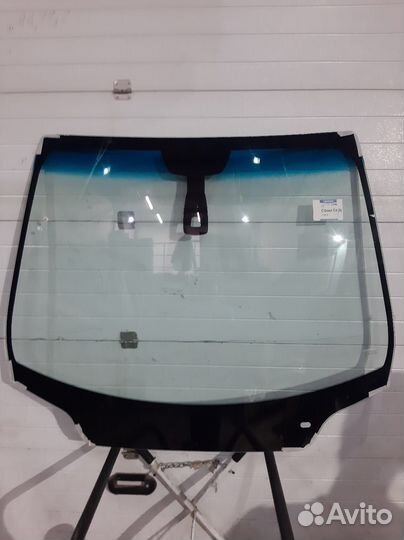 Лобовое стекло на Citroen c4 Ситроен с4