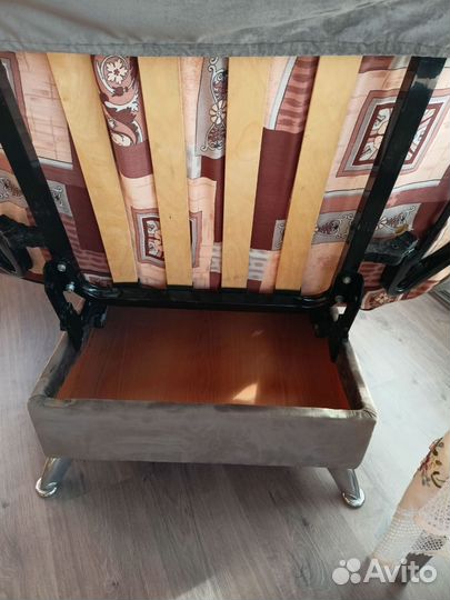 Гарнитур мягкой мебели