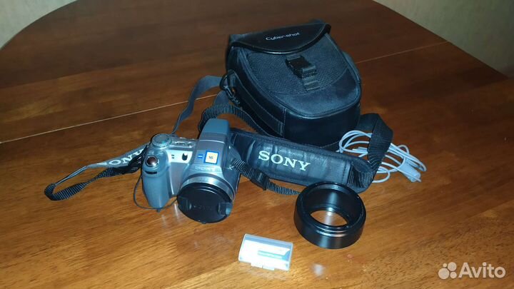 Фотоаппарат Sony Cyber-shot DSC-H2
