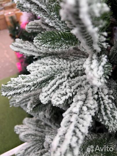 Елка искусственная