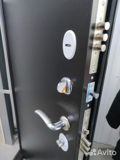 Дверь металл/металл уличная теплая толстая