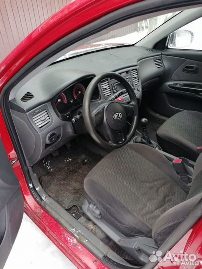 Разбирается на запчасти Kia Rio 1.4 G4ее МКПП M5CF