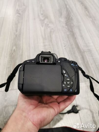 Canon EOS 650D kit 18-55mm пробег 5500 кадров