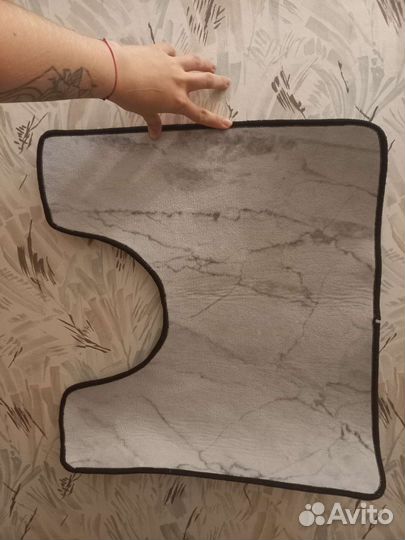 Коврики для ванной и туалета