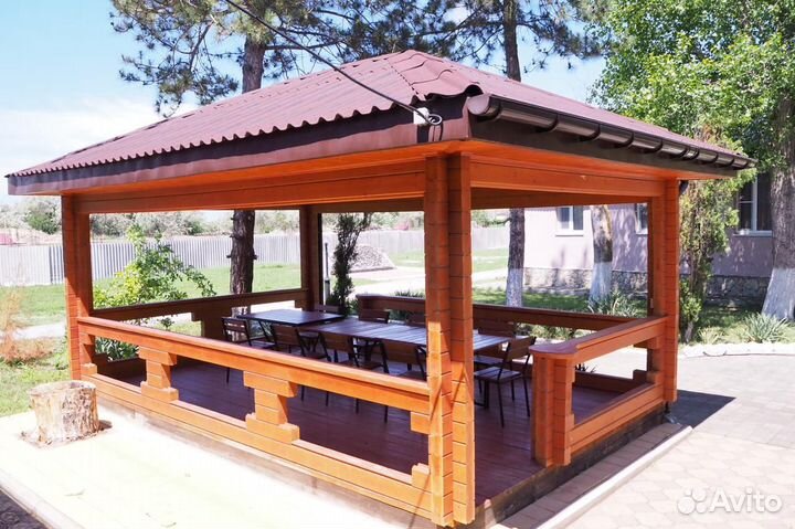 Аренда беседок на берегу моря с бассейном