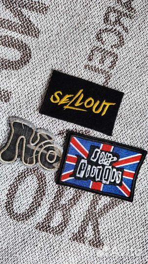 Нашивки в стиле панк