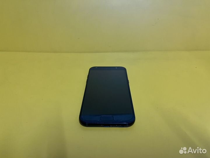Samsung Galaxy A5 (2017) SM-A520F/DS, 3/32 ГБ