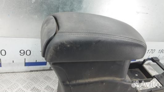 Подлокотник центральный citroen C-crosser (AML31IX