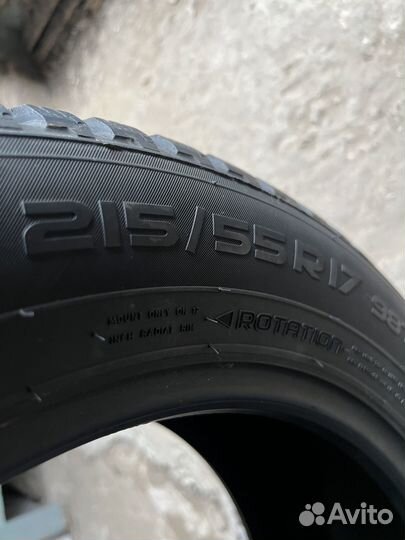 Nokian Tyres Hakkapeliitta 8 215/55 R17 98T