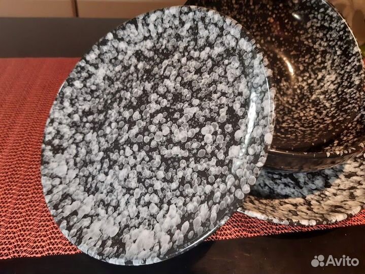 Тарелки и салатники Графит на 2 персоны