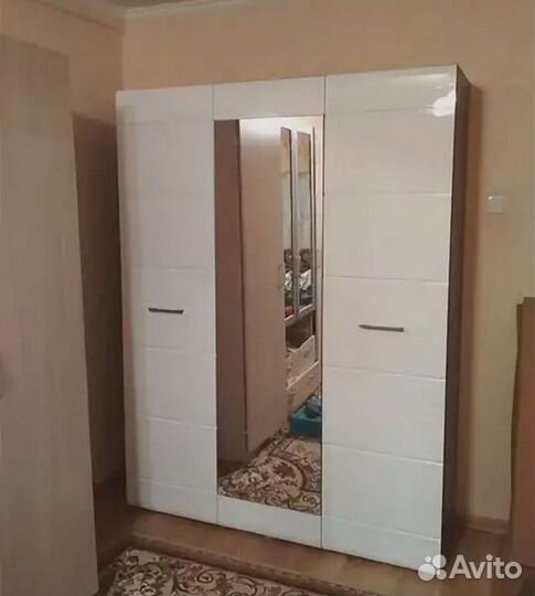 Шкаф Ненси с зеркалом