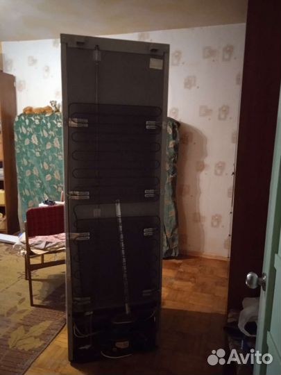 Холодильник бу высокий Snaige