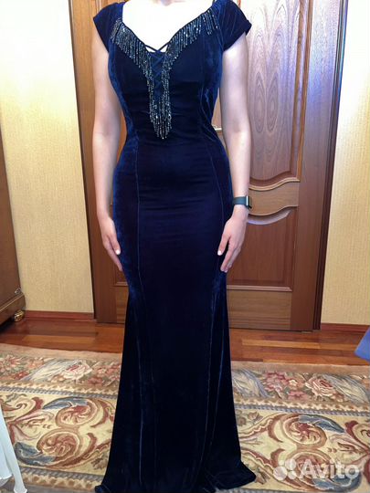 Платье велюровое
