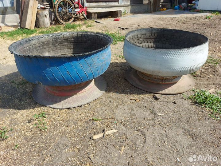 Клумба из покрышек