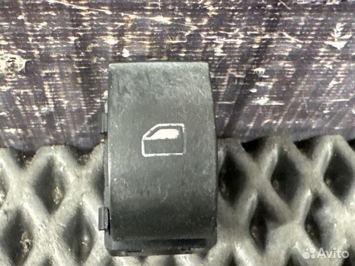 Кнопка стеклоподъемника Audi A4 B6 AMB 2004