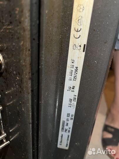 Электрический духовой шкаф Electrolux