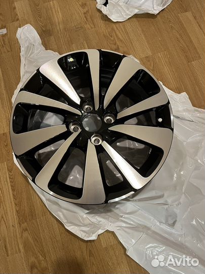 Диск литой R 17 peugeot-citroen оригин. YL001181XY