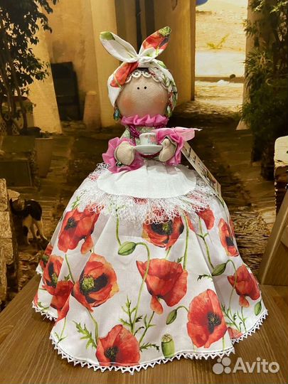 Кукла грелка на чайник. Тильда