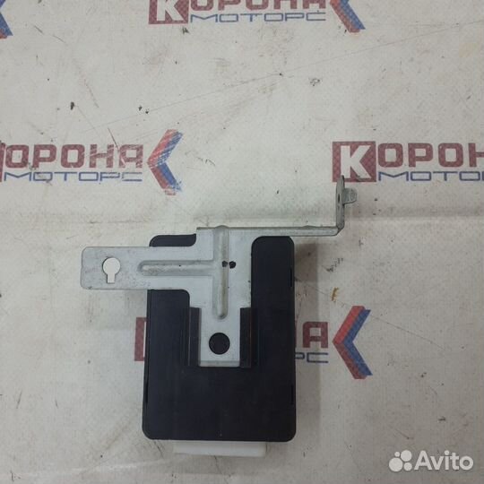 Блок управления KIA carensii (02-06)