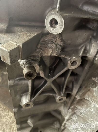 Блок цилиндров 4,2 428 PS