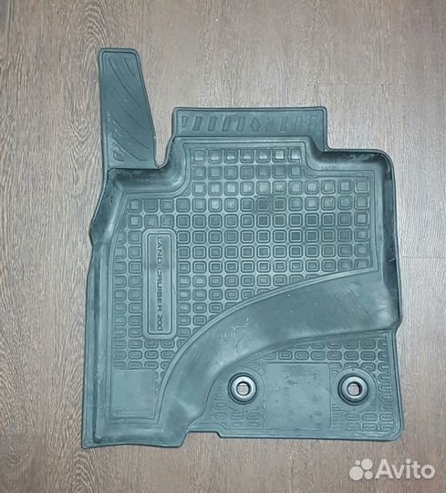 Коврики в салон toyota land cruiser 200 оригинал