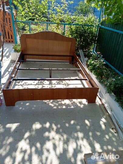 Кровать двухспальная